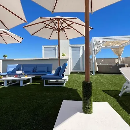 Βίλα Luxury Penthouse With Sea View For Two Μούρτερ