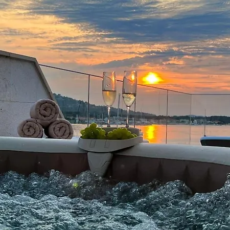 Luxury Penthouse With Sea View For Two Βίλα